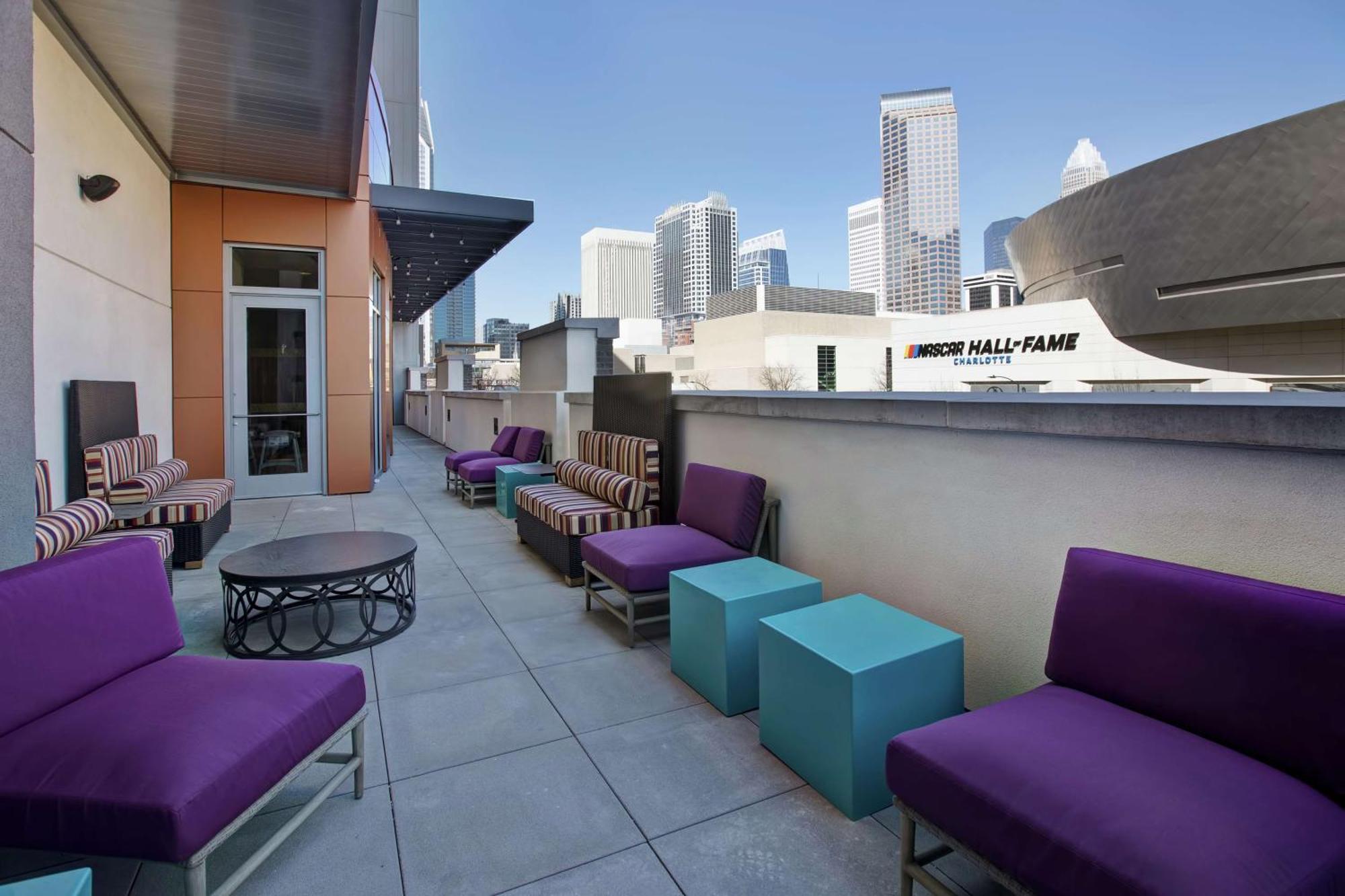 Home2 Suites By Hilton Charlotte Uptown Exterior photo