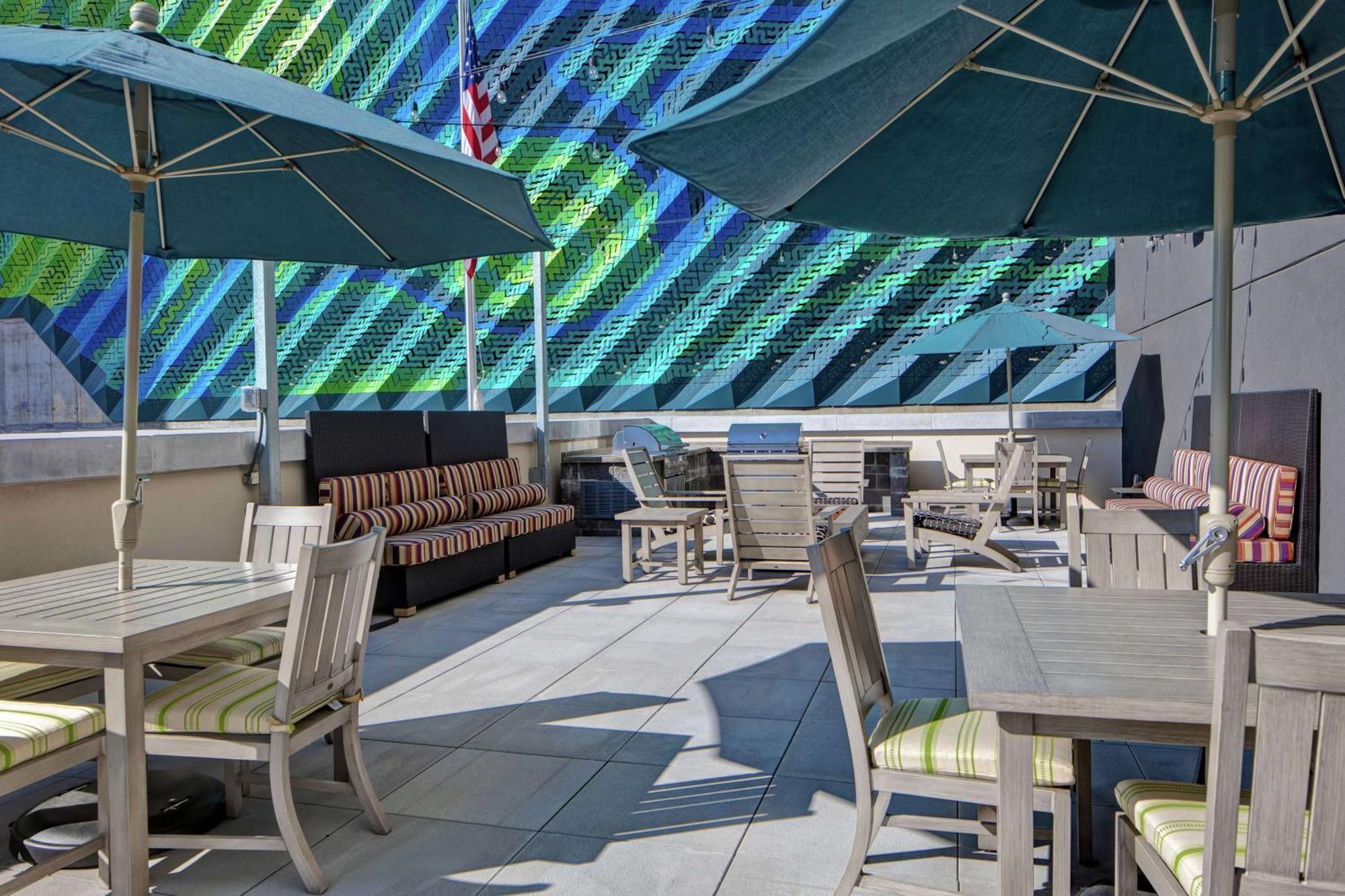 Home2 Suites By Hilton Charlotte Uptown Exterior photo