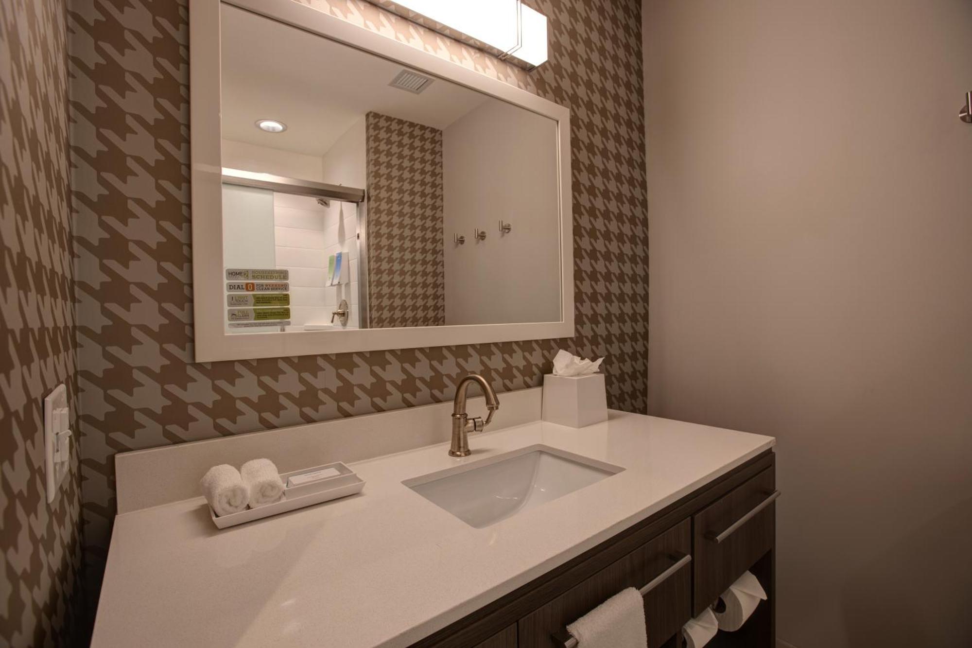 Home2 Suites By Hilton Charlotte Uptown Exterior photo